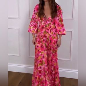 Pink floral dress (Never worn)